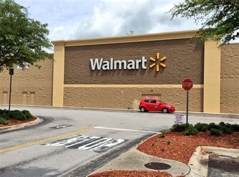 Walmart brandon fl - Whether you're creating fashionable apparel, a fun painting project, or one-of-a-kind decor for your home, you'll be able to find a wide variety of arts, crafts, and sewing supplies at your Brandon Supercenter Walmart. Give us a call at 813-651-9040 or visit us in-person at1208 E Brandon Blvd, Brandon, FL 33511 to see what we have in store. Our ... 